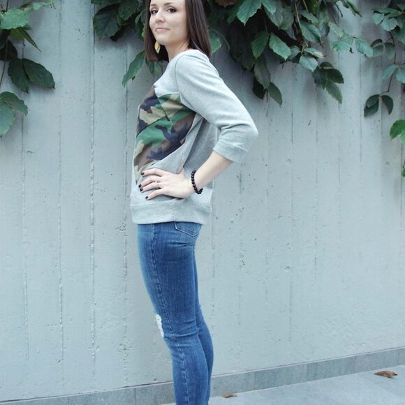 PRELOVED Zelda Sweatshirt - Picture 3 of 6